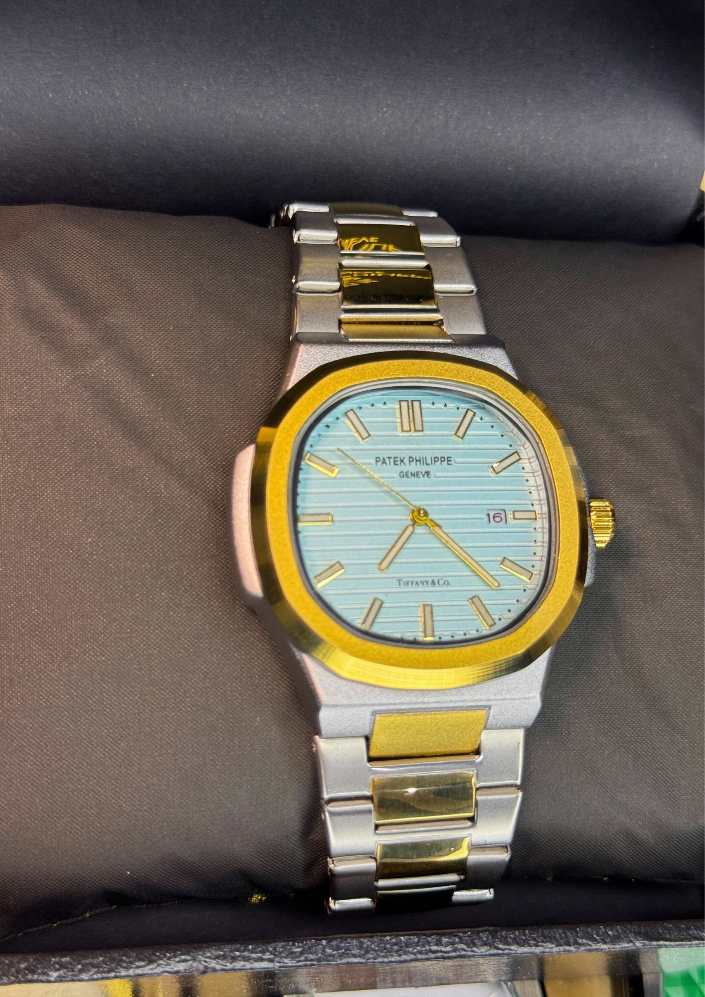 Patek Philippe Nautilus Style – Tiffany Blue Dial