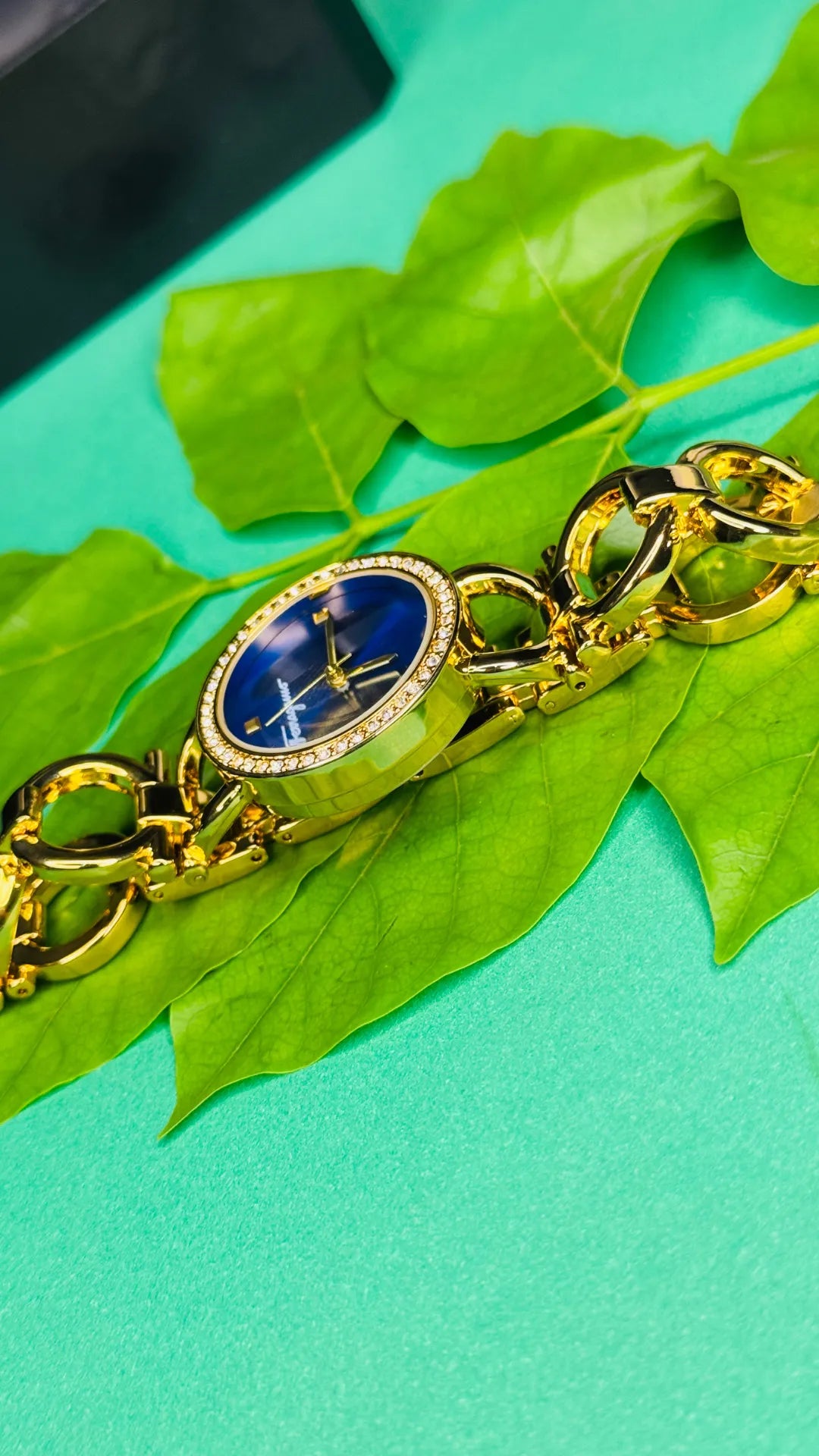 Royal Elegance - Blue & Gold Luxury Women’s Watch