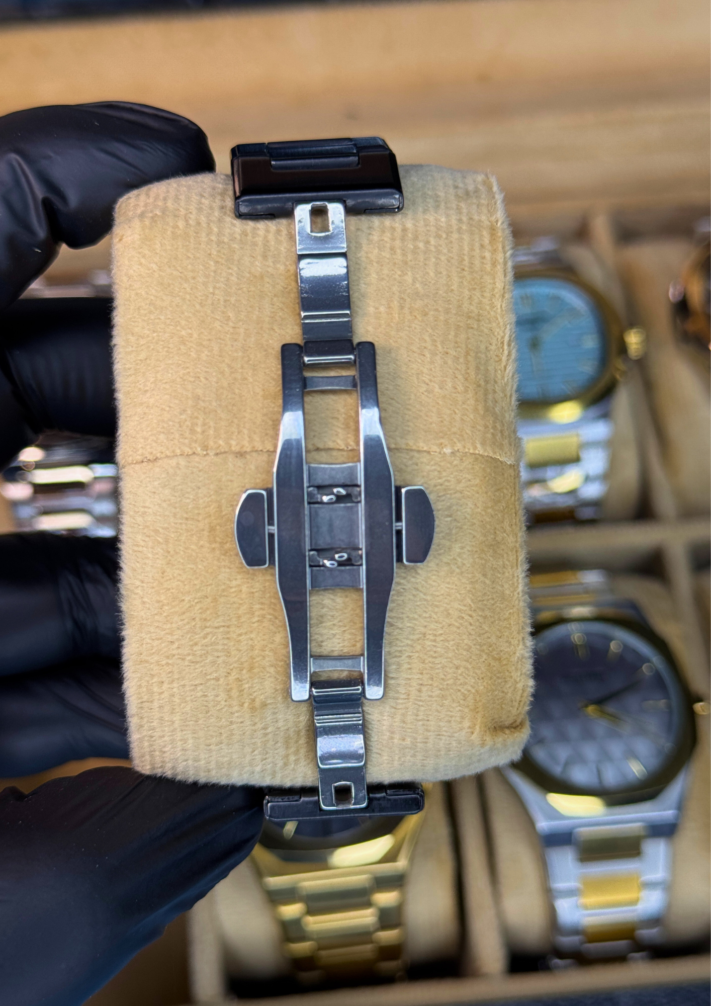 Matte Black & Brown Gradient Watch – Geometric Dial | BESTWIN Elegance