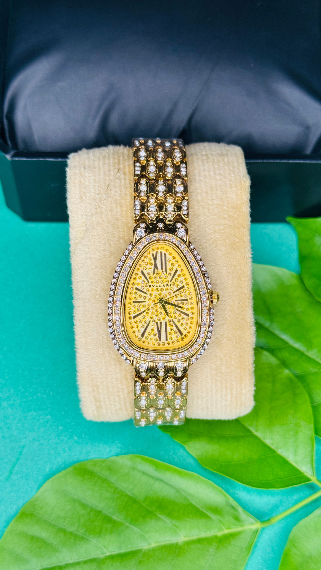 Twilight Enchant – Black Stone-Studded Women's Watch