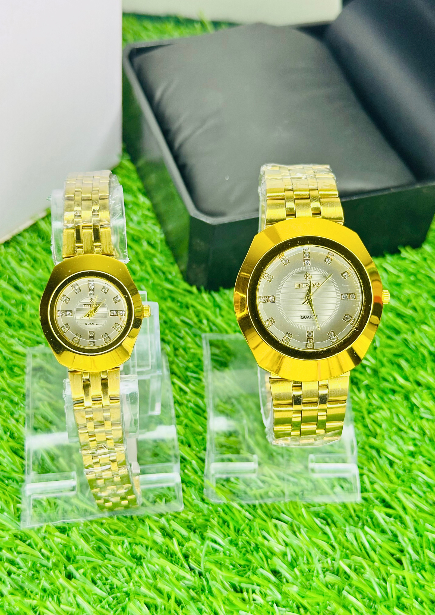 Royal Gold Couple Watch Set – Luxury Matching Timepieces