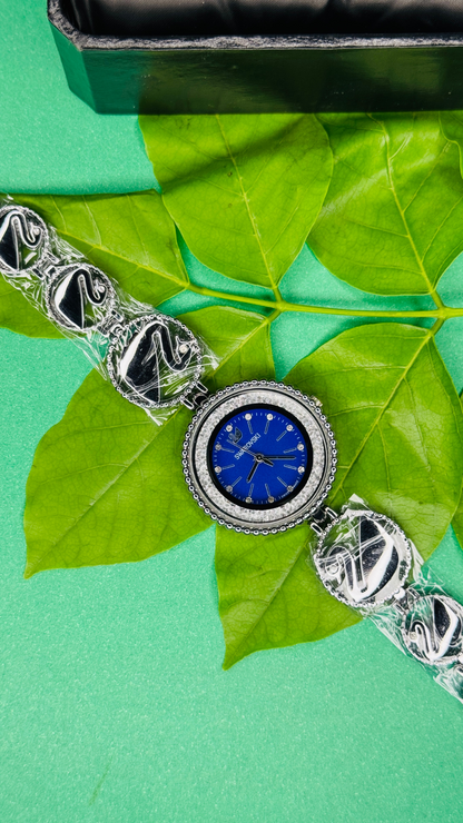 Golden Grace – Elegant Swarovski Women’s Watch