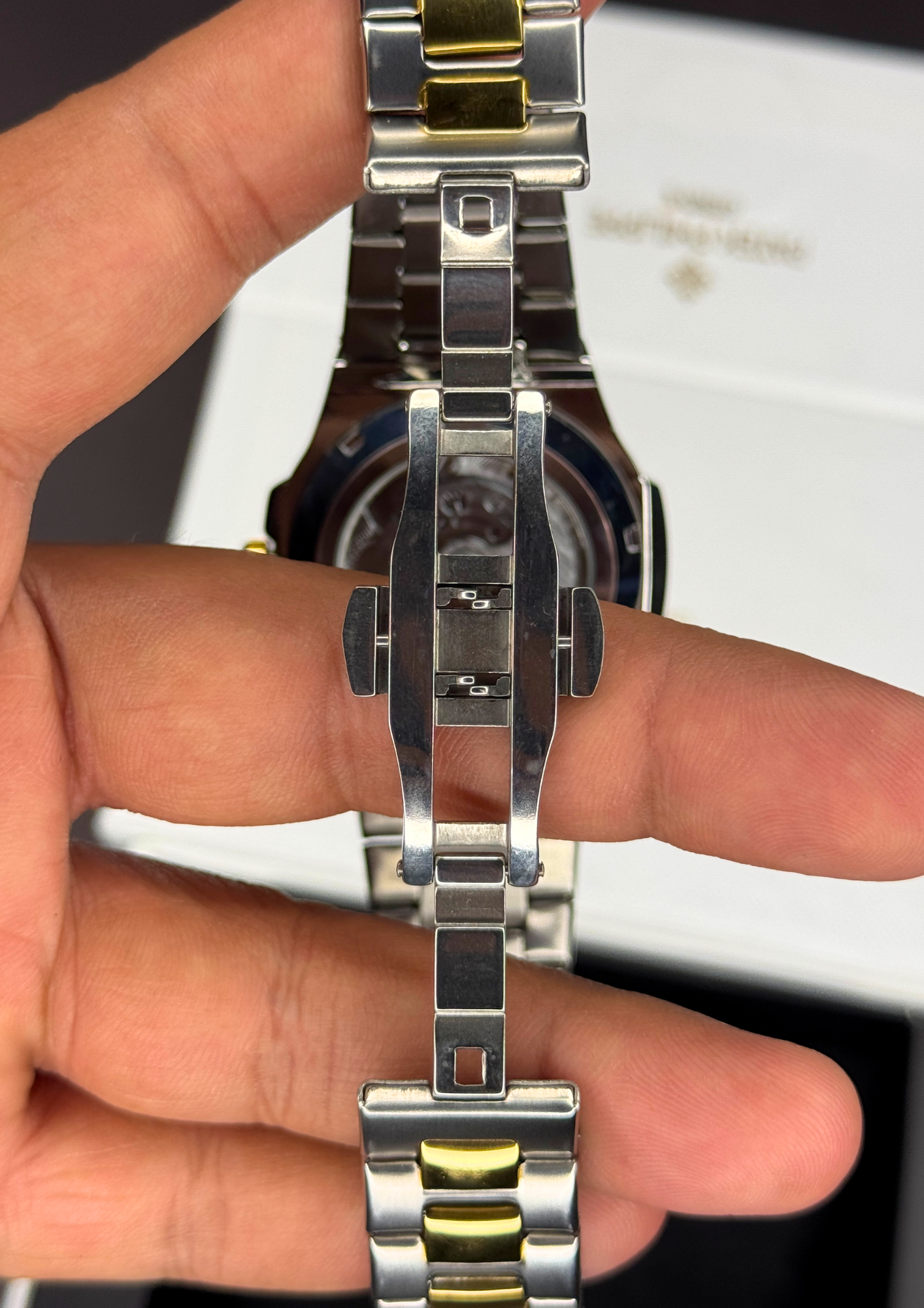 Patek Philippe Geneve – Elegant Gold & Silver Automatic Watch