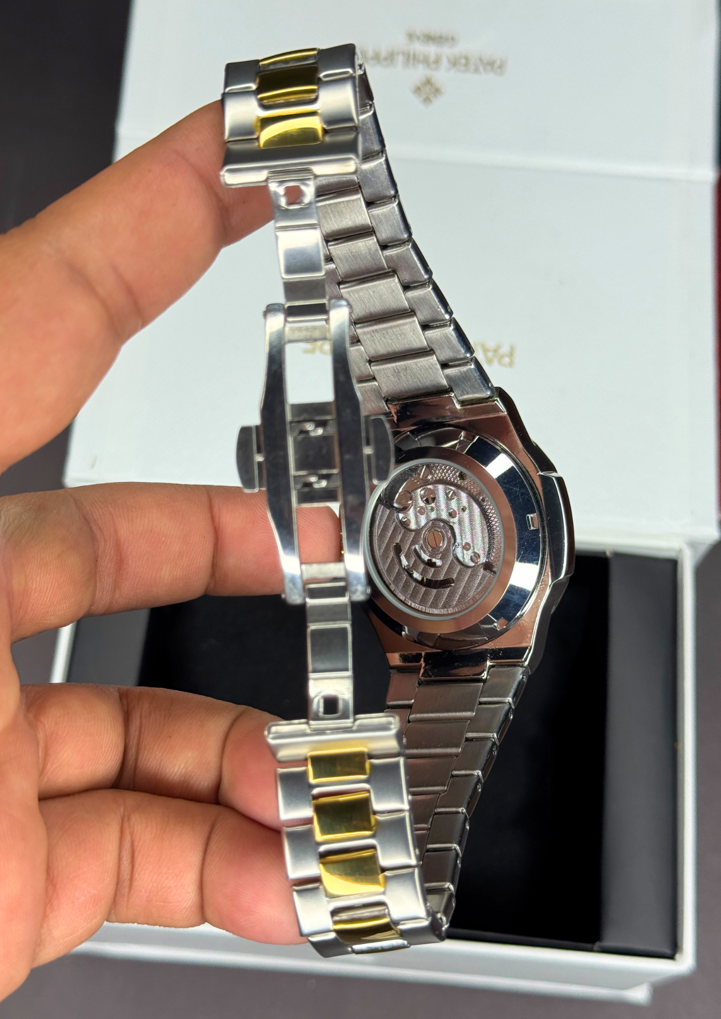 Patek Philippe Geneve – Elegant Gold & Silver Automatic Watch