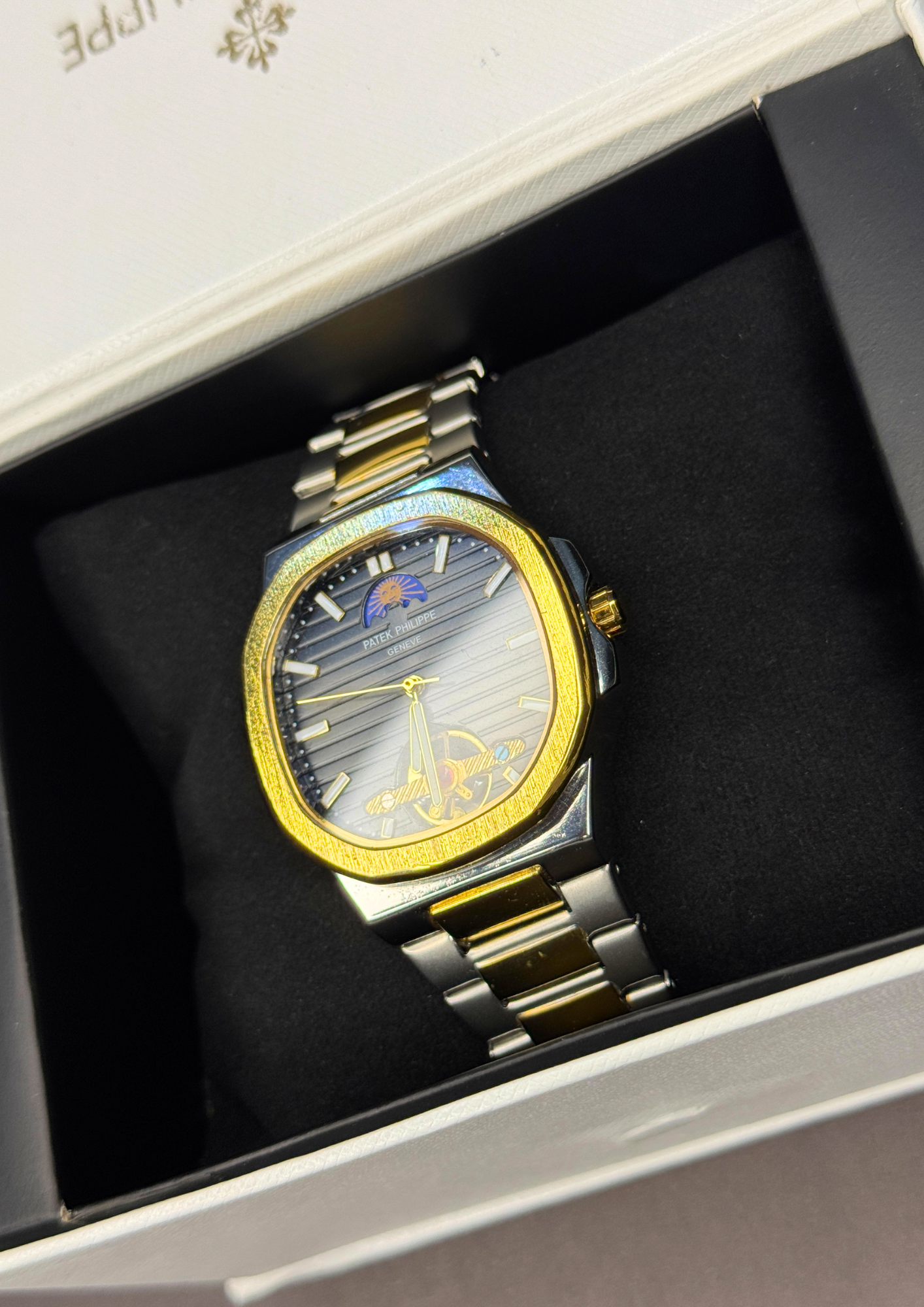 Patek Philippe Geneve – Two-Tone Gold & Silver Automatic Watch