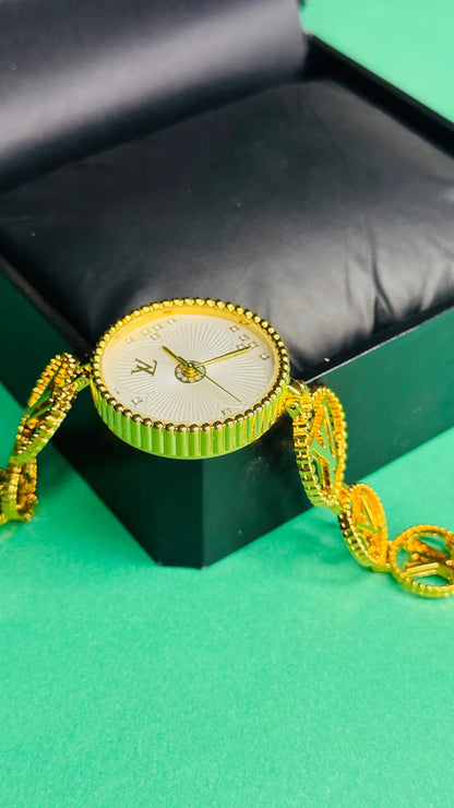 Luxe Charm - White Dial Golden Signature Women’s Watch
